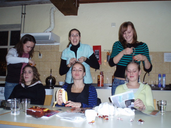 Kapsalon 'De Banaan' is weer geopend