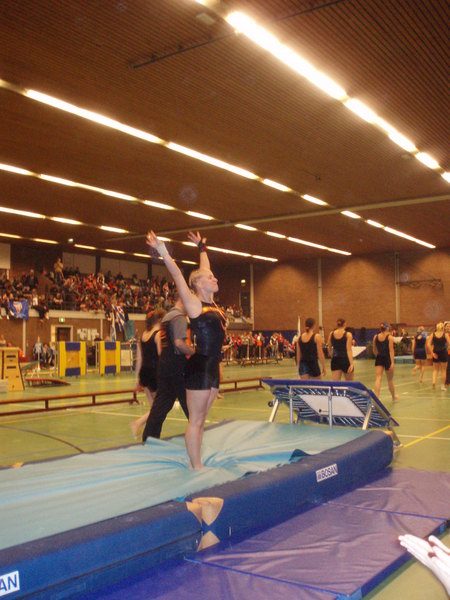 Kim groet netjes af