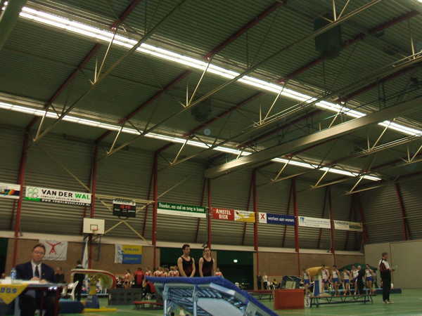 Twee Forzaers en O en O op de achtergrond