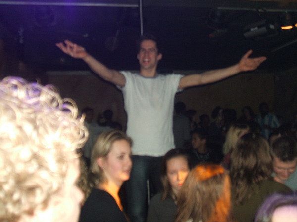 Bert gaat goochelen