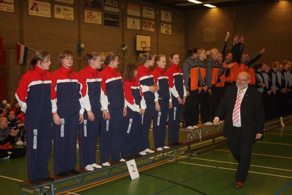 Dames A 1e op Pegasus