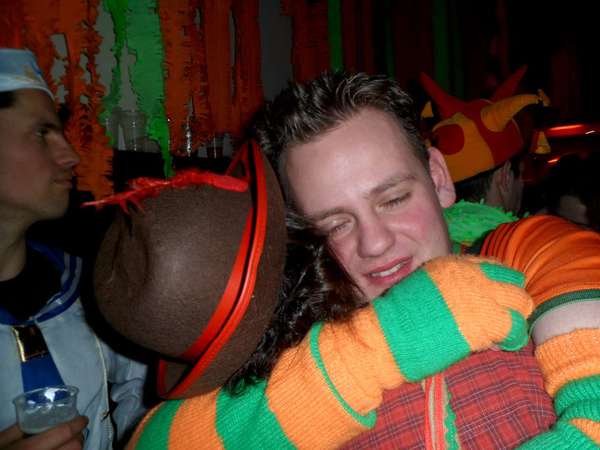 Wekenlang gebreid aan z'n outfit