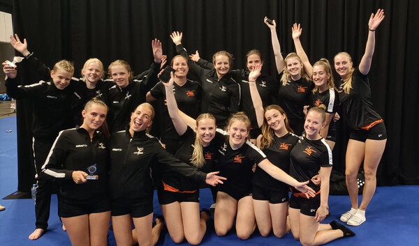 Even zwaaien naar de camera