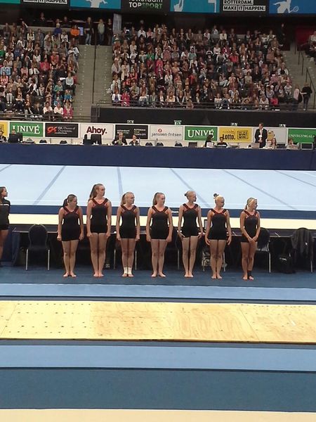Dames-1 staan klaar voor Tramp