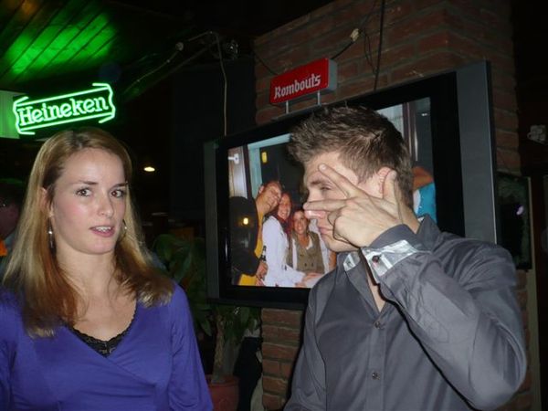 Dickie houdt de boel goed in de gaten