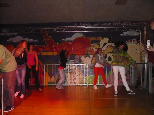 's Avonds dansen in het Holland House