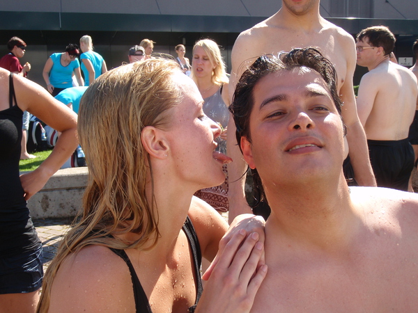 Iwan heeft een nat oor