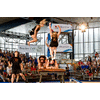 Eline tsukahara en salto's af. Foto © Frans Hoek