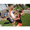 Eline is nog niet zo goed in acro