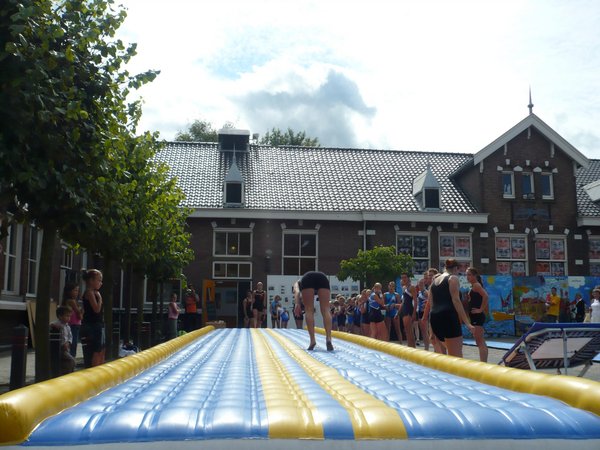 Cheryl laat een mooie landing zien
