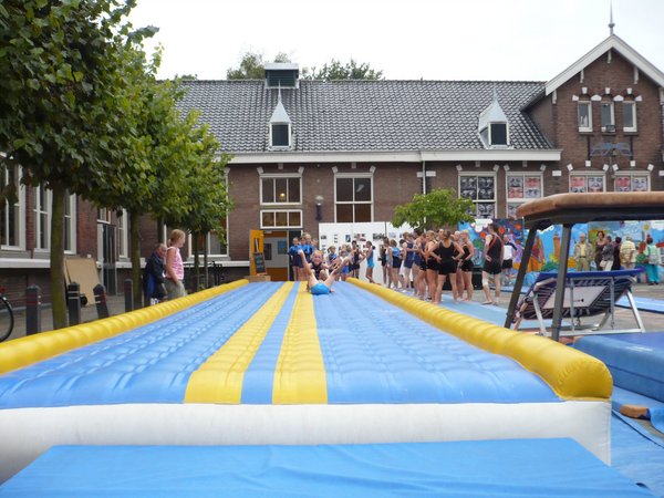 Ook de kleintjes van Middelharnis (en Sommelsdijk) kunnen tankrollen