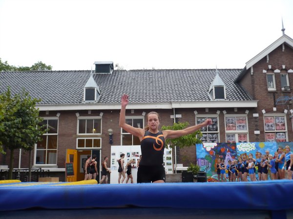 Chantal doet ook het trucje met haar wangen