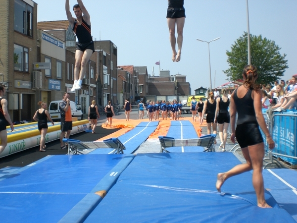 Synchroon trampolinespringen