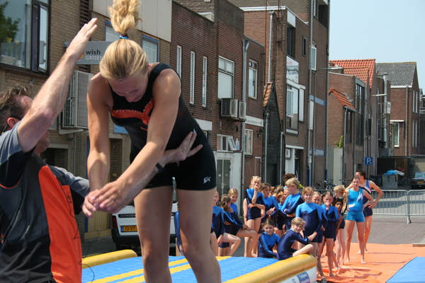 Leontien is ook lekker aan het springen