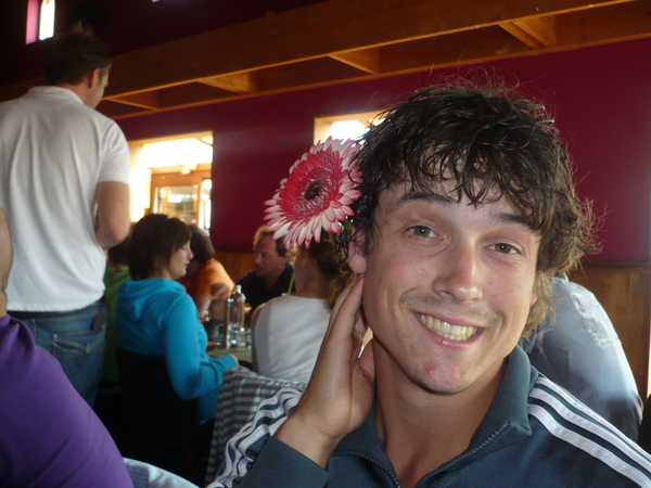 Dennis heeft geen last van roos