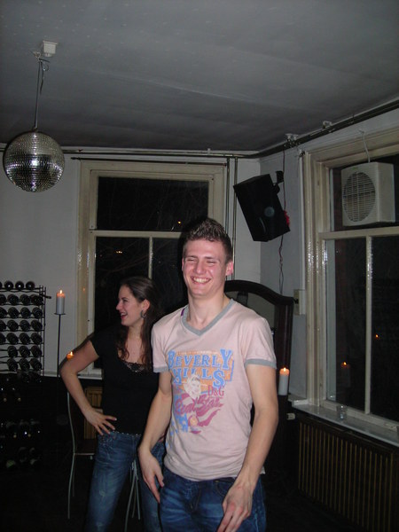 Dickie shoop shoopt lekker mee