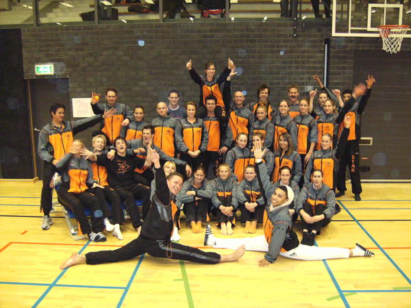 Met spagaat!