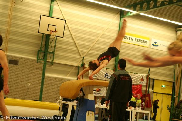 Arnold aan het inspringen op Pegasus