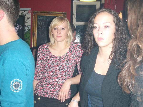 EN ook Marion en Yvanka gaan helemaal los
