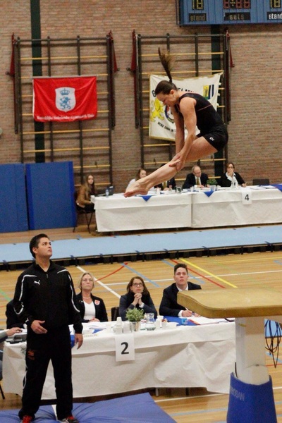 Chantal Overslag Salto gehoekt
