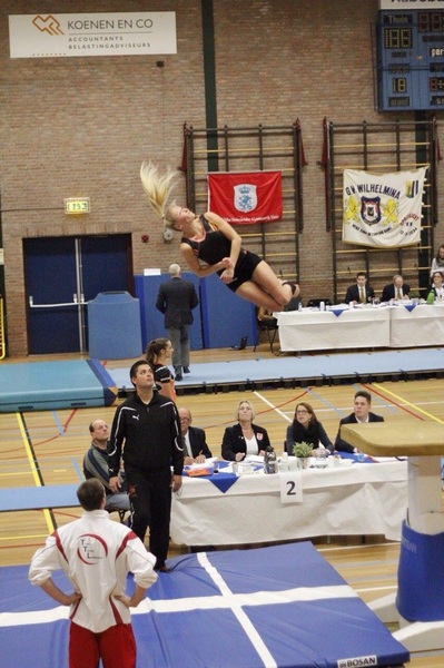 Eline Tsuki Schroef
