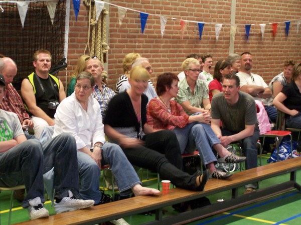 Het publiek is binnengekomen