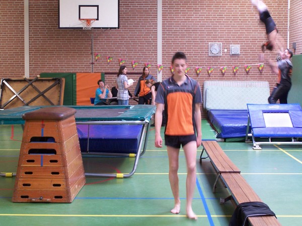 Dylan loopt terug