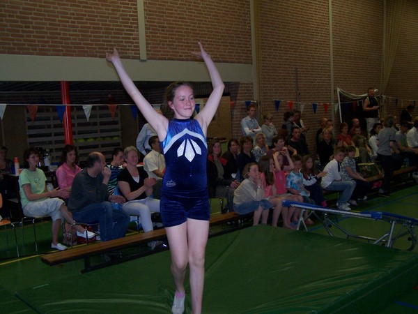 Jamie lacht naar de jury