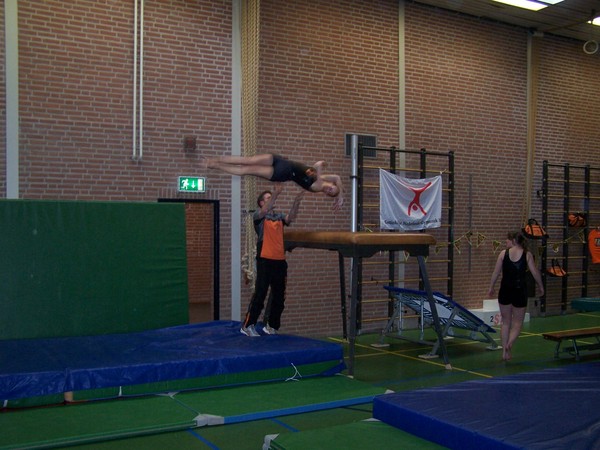 Knoop in je armen