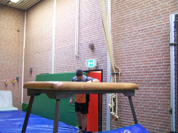 Meester Iwan bestudeert de tafel