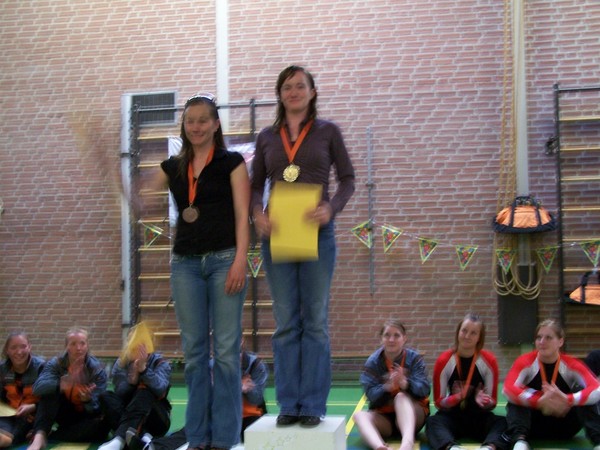Carla en Olga toch nog even op het podium