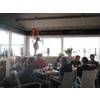 Na afloop lekker eten in een strandtent