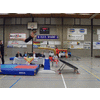 De jury kijkt met gesloten mond
