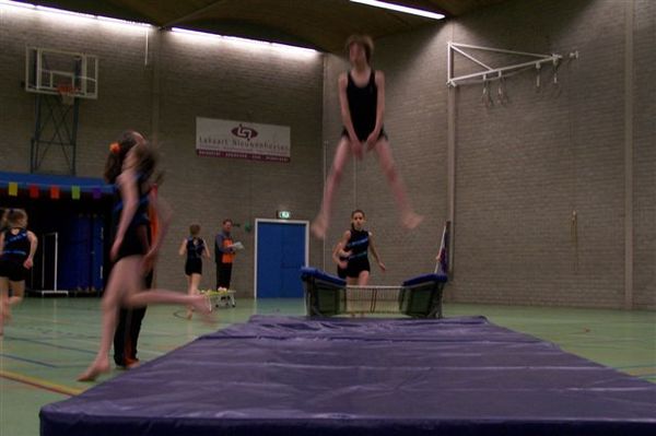 Vlak voor de landing benen weer bij elkaar