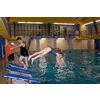 Lesly op trampoline voor binnenwaarts