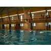 Paul probeert zo netjes mogelijk in het water te komen