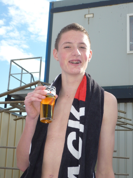 Dylan mocht ook een biertje vasthouden