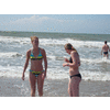 De kitesurfer op de achtergrond doet het niet zo heel erg goed...