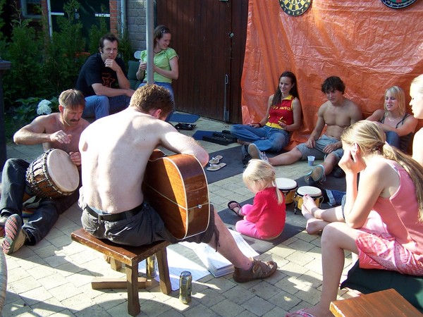 Robin trommelt ook mee