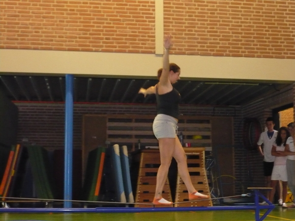 Bijna bij de overaknt
