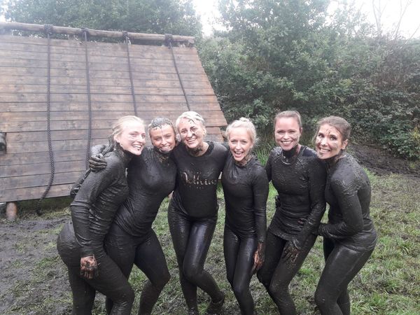 Dames A in het nieuwe wedstrijdpakje