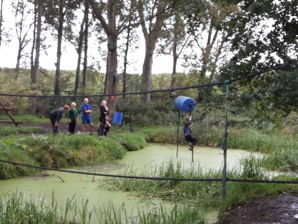 Die ton zit wel erg in de weg