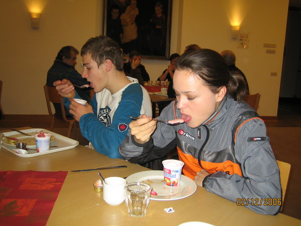 Ogen dicht en langzaam oplikken. Zo is een toetje het lekkerst.
