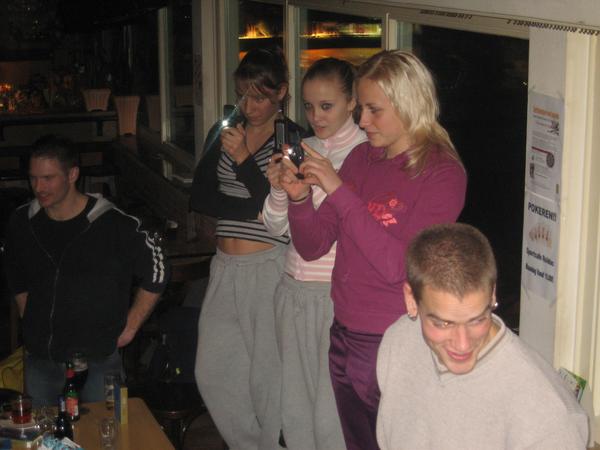 De paparazzi worden ook steeds jonger