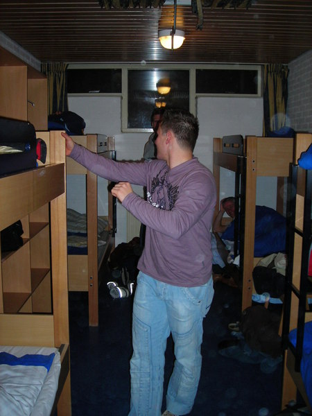 Knus met z'n allen op een kamer