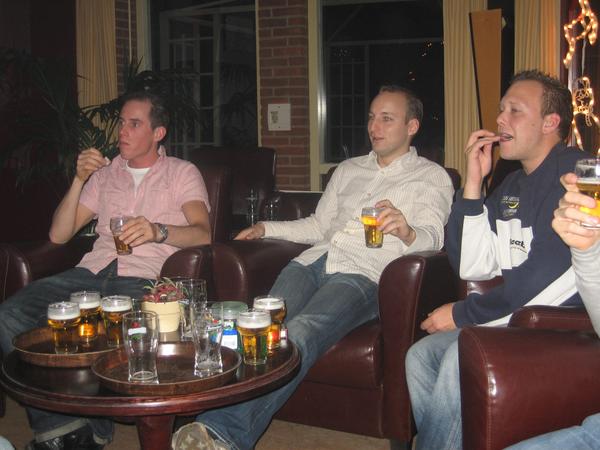 Even voelen of m'n tong er nog zit